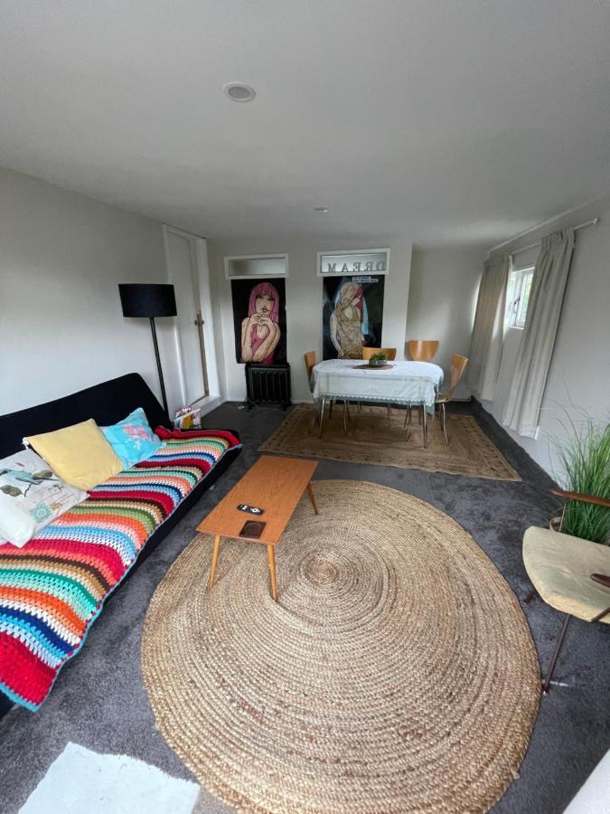 Pretty In The Wood With Wifi Leilighet Nelson Eksteriør bilde